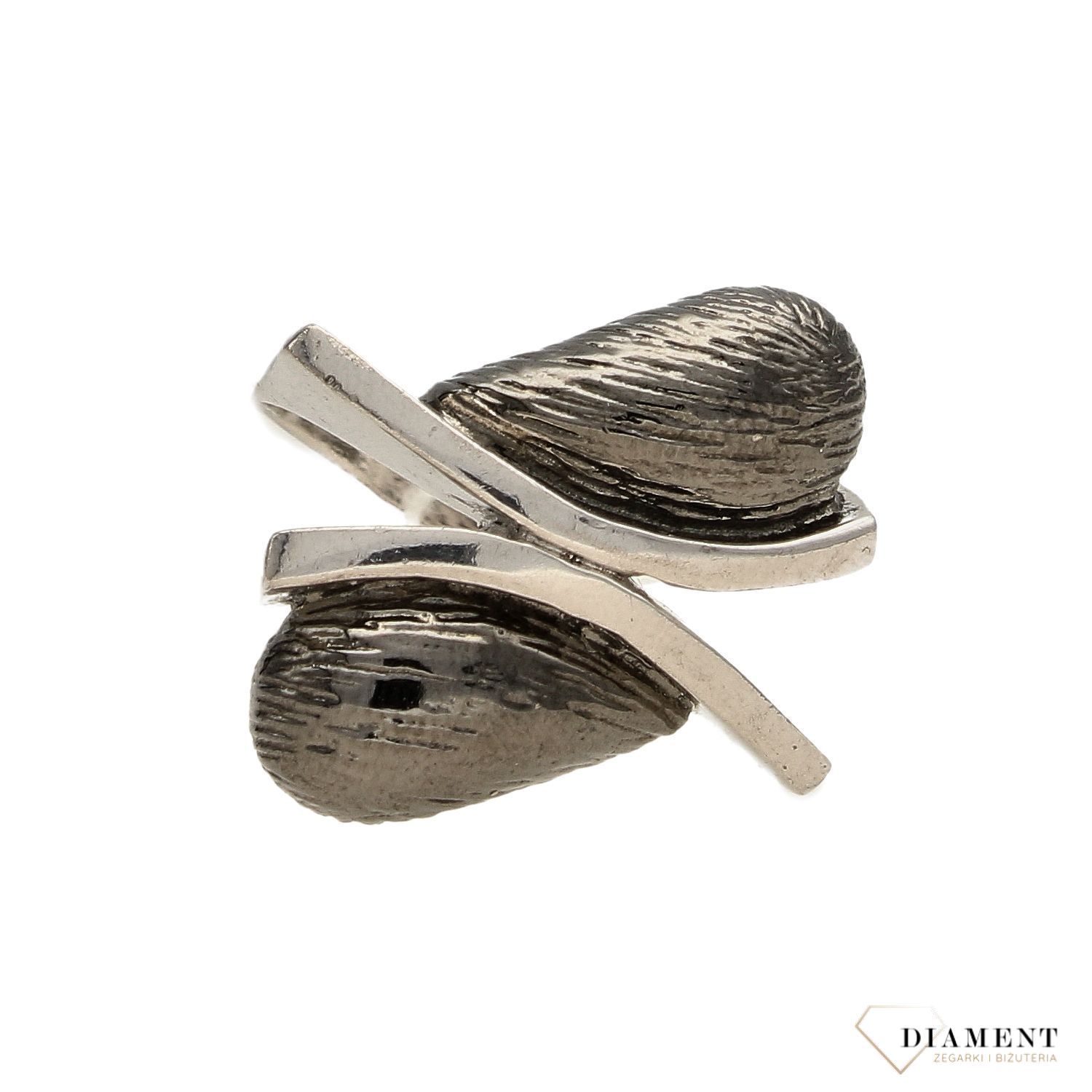 Srebrny pierścionek z efektownym wzorem P 1299. Srebrny pierścionek z ponadczasowym wzorem. Pierścionek srebrny próba 925 (2).jpg